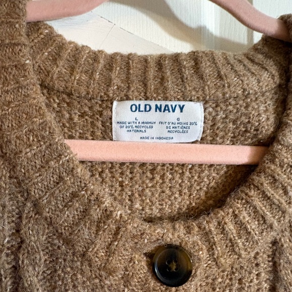 Old Navy Women's Tan Cable Knit Cardigan - Picture 3 of 5